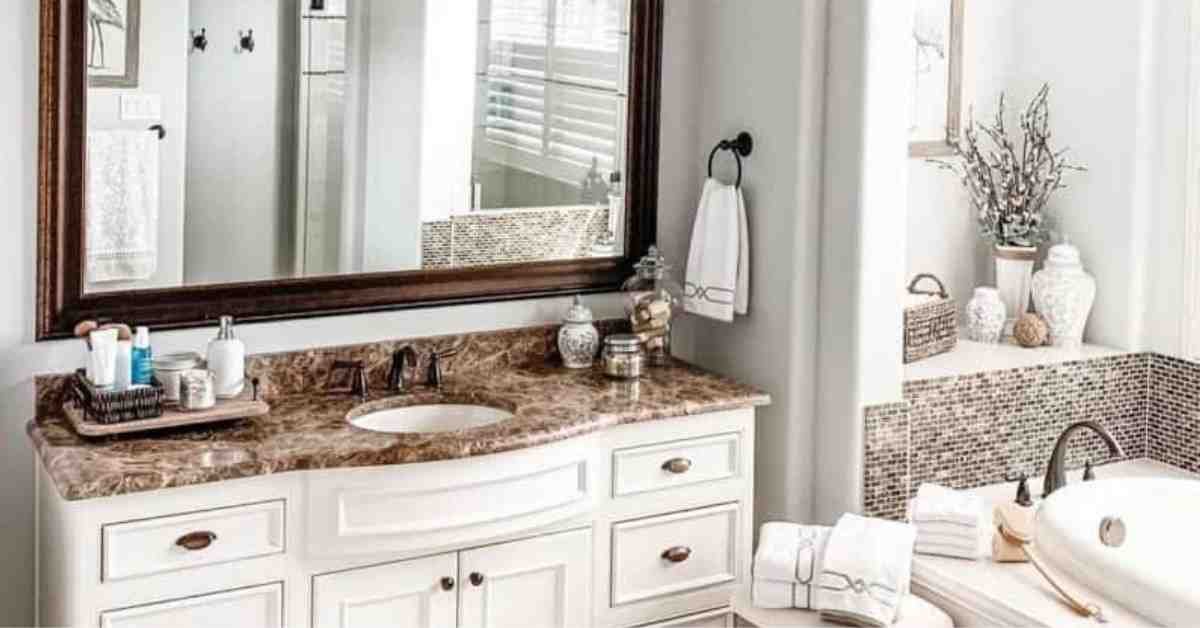 Master Bathroom Ideas with White Cabinets