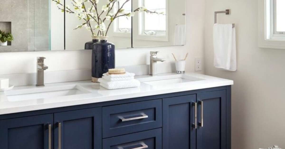 Navy and White Bathroom Ideas