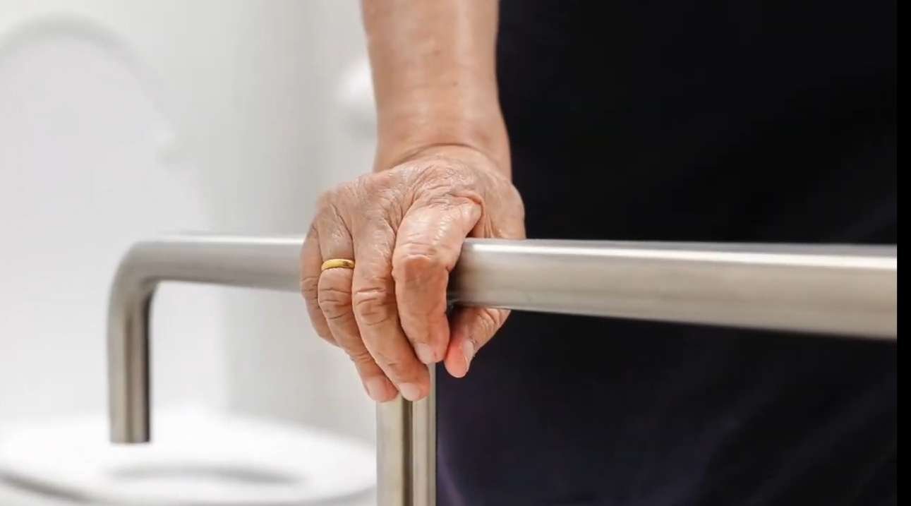 Bathroom Safety tips for Seniors