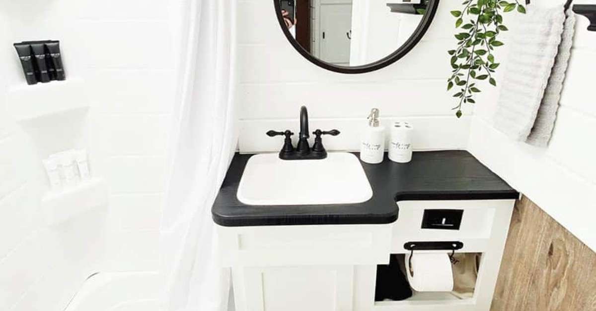 RV Bathroom Decor Ideas